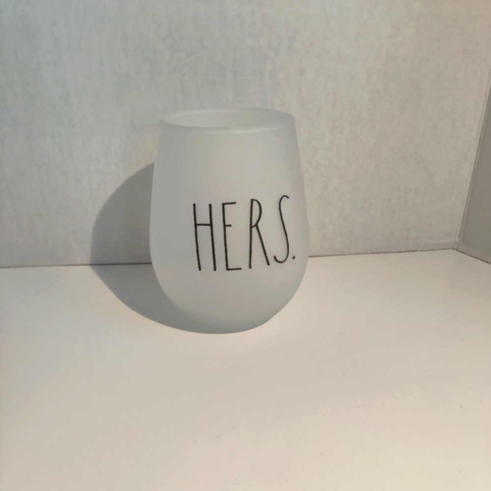 RAE DUNN  HERS WINE GLASS